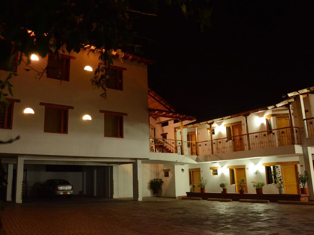 Hotel Cacique Real Zipaquirá Εξωτερικό φωτογραφία